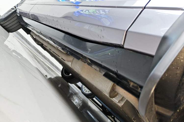 Used VOYAH FREE 2025 Model FREE+ Rear-Drive Qiankun Edition Right Side Sill