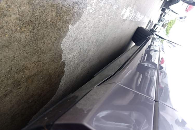 Used VOYAH FREE 2025 Model FREE+ Four-Wheel-Drive Qiankun Edition Right Side Sill