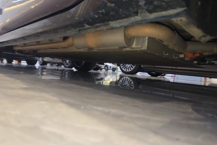 Used VOYAH FREE 2025 Model FREE+ Four-Wheel-Drive Qiankun Edition Right Side Sill
