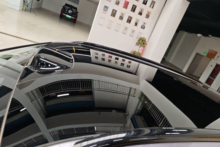 Used VOYAH FREE 2025 Model FREE+ Four-Wheel-Drive Qiankun Edition Roof