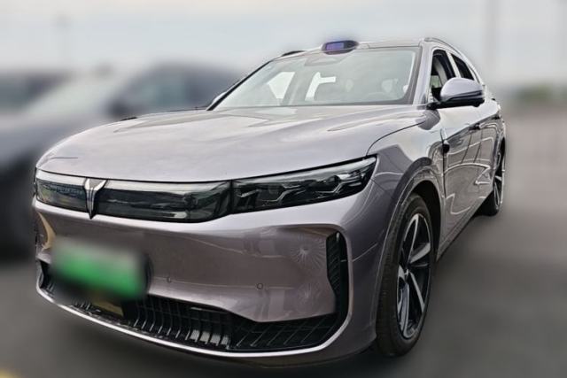Używany VOYAH FREE 2025 Model FREE+ Four-Wheel-Drive Qiankun Edition
