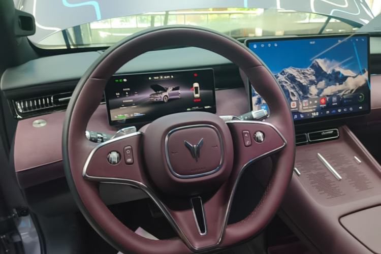 Used VOYAH FREE 2025 Model FREE+ Four-Wheel-Drive Qiankun Edition Steering Wheel