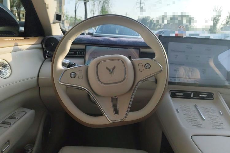 Used VOYAH FREE 2025 Model FREE+ Four-Wheel-Drive Qiankun Edition Steering Wheel