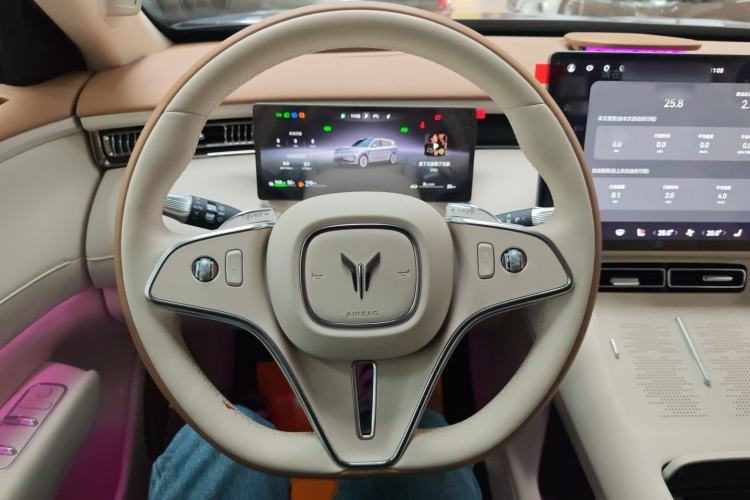 Used VOYAH FREE 2025 Model FREE+ Four-Wheel-Drive Qiankun Edition Steering Wheel