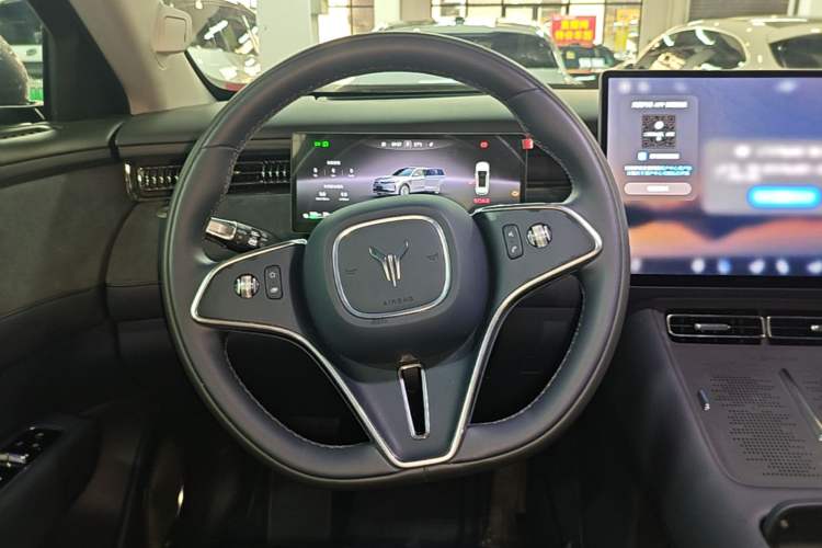 Used VOYAH FREE 2025 Model FREE+ Four-Wheel-Drive Qiankun Edition Steering Wheel