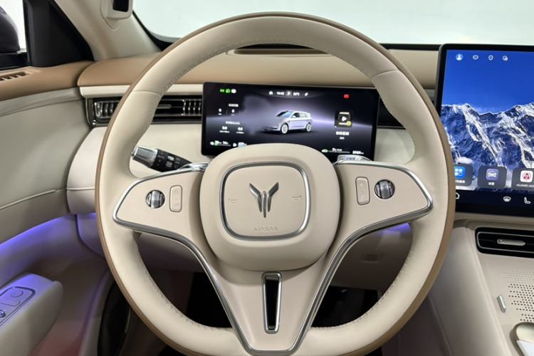 Used VOYAH FREE 2025 Model FREE+ Four-Wheel-Drive Qiankun Edition Steering Wheel