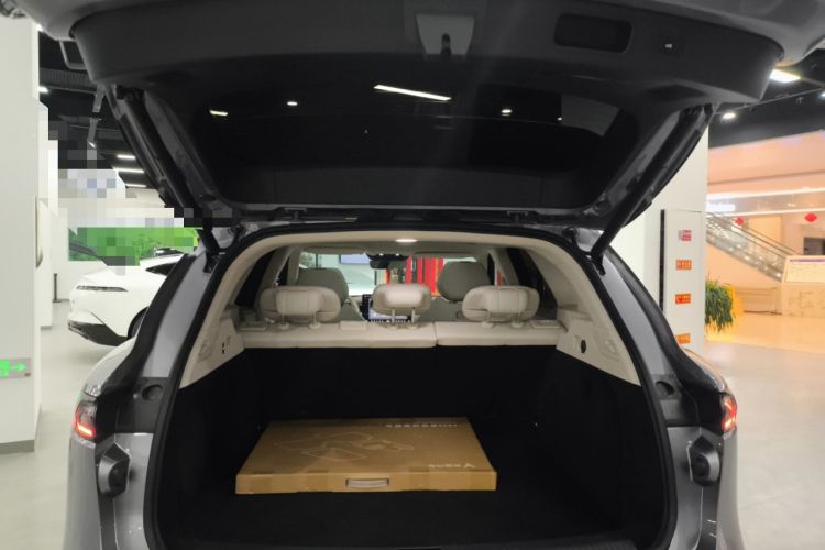 Used VOYAH FREE 2025 Model FREE+ Four-Wheel-Drive Qiankun Edition Trunk