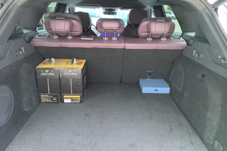 Used VOYAH FREE 2025 Model FREE+ Four-Wheel-Drive Qiankun Edition Trunk
