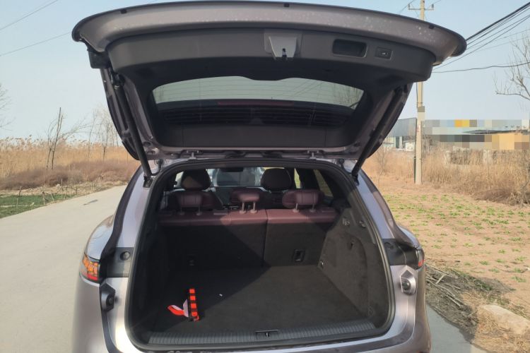 Used VOYAH FREE 2025 Model FREE+ Four-Wheel-Drive Qiankun Edition Trunk