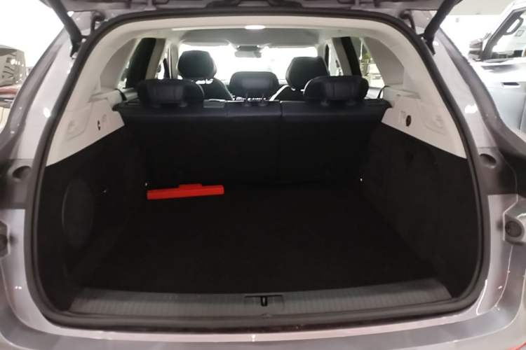 Used VOYAH FREE 2025 Model FREE+ Four-Wheel-Drive Qiankun Edition Trunk