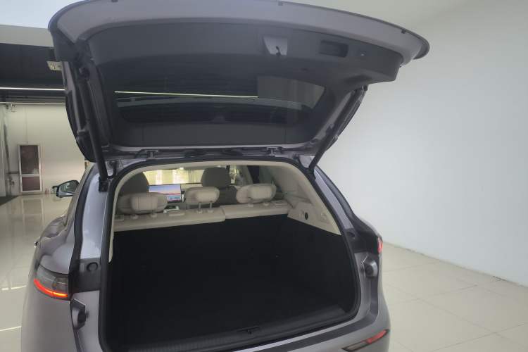 Used VOYAH FREE 2025 Model FREE+ Four-Wheel-Drive Qiankun Edition Trunk