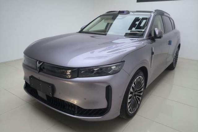 Used VOYAH FREE 2025 Model FREE+ Four-Wheel-Drive Qiankun Edition
