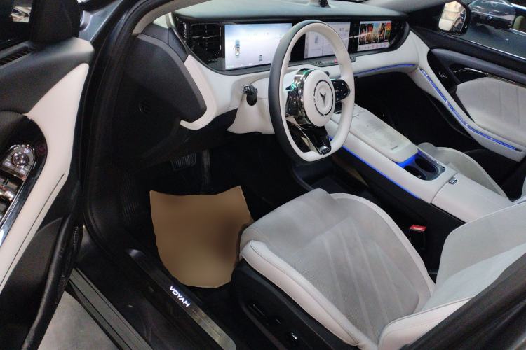 Used VOYAH FREE 2025 318 318 km Rear-Drive Touring Edition Driver Seat