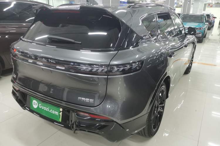 Used VOYAH FREE 2025 318 318 km Rear-Drive Touring Edition Exterior 6