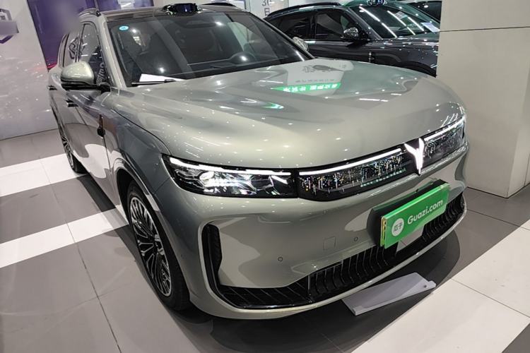 Used VOYAH FREE 2025 Model FREE+ Rear-Drive Qiankun Edition Front Right 45 Deg