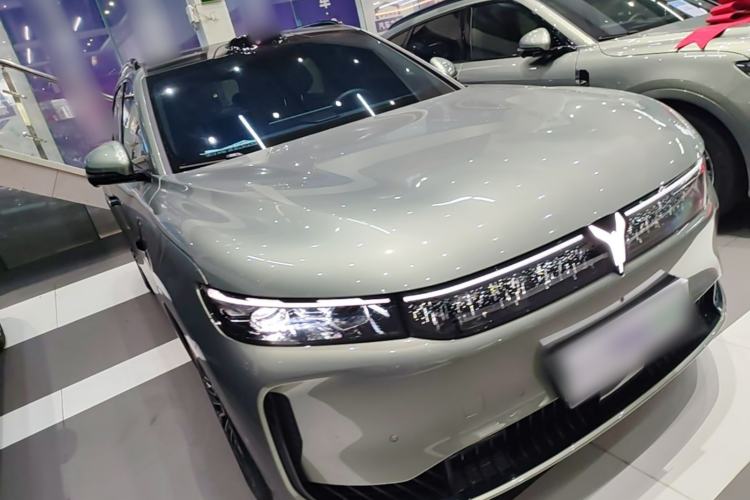 Used VOYAH FREE 2025 Model FREE+ Rear-Drive Qiankun Edition Front Right 45 Deg