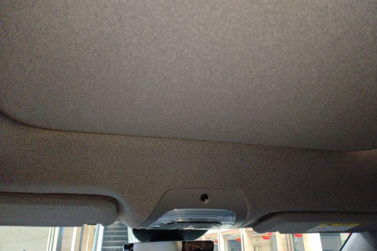 Used VOYAH FREE 2025 318 318 km Rear-Drive Touring Edition Headliner
