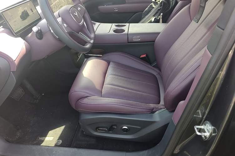 Used VOYAH FREE 2025 Model FREE+ Four-Wheel-Drive Qiankun Edition Left Front Seat