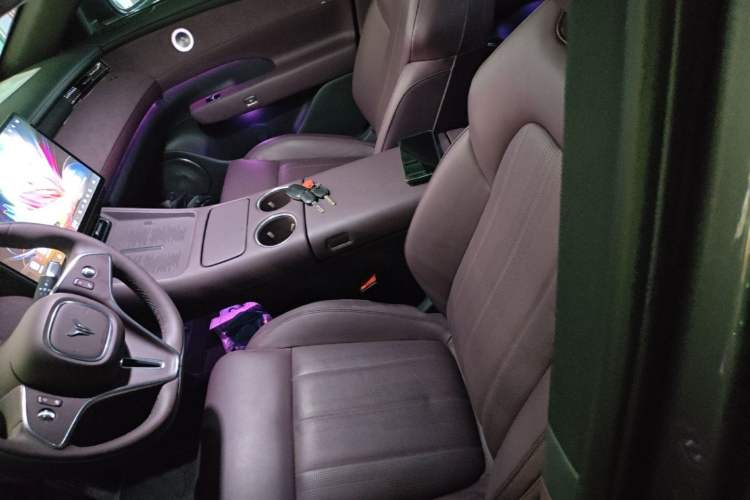 Used VOYAH FREE 2025 Model FREE+ Rear-Drive Qiankun Edition Left Front Seat