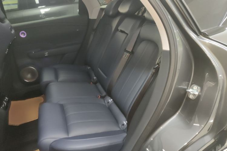 Used VOYAH FREE 2025 Model FREE+ Four-Wheel-Drive Qiankun Edition Left Rear Seat