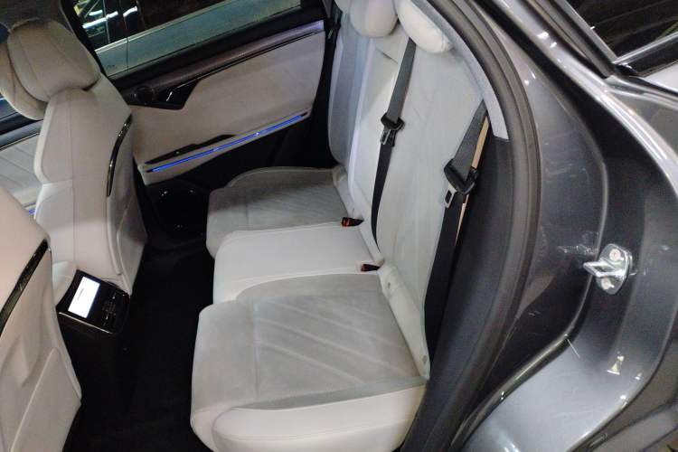 Used VOYAH FREE 2025 318 318 km Rear-Drive Touring Edition Left Rear Seat