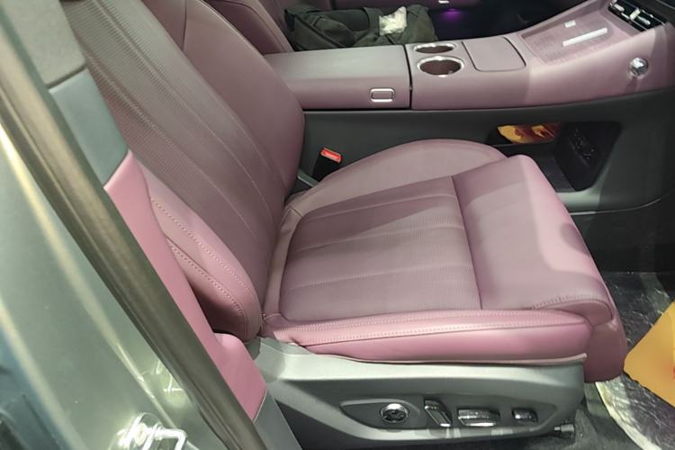 Used VOYAH FREE 2025 Model FREE+ Rear-Drive Qiankun Edition Right Front Seat