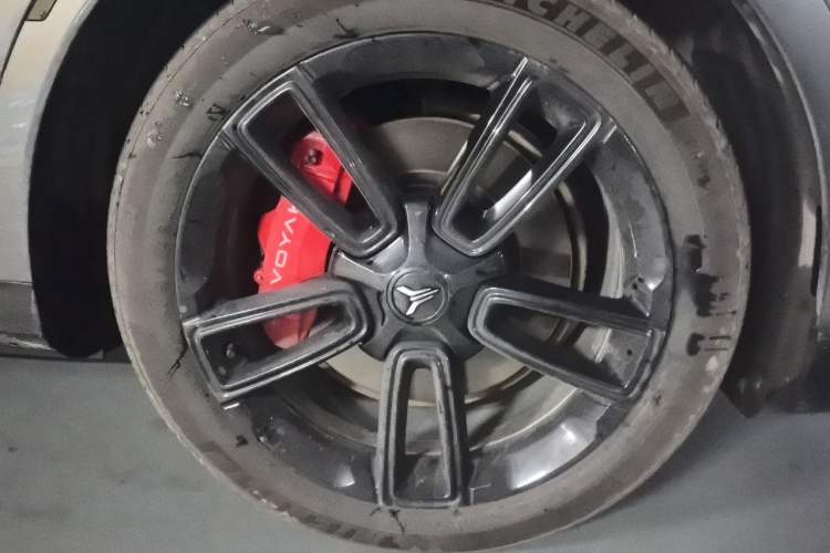 Used VOYAH FREE 2025 318 259 km All-Wheel-Drive Exploration Edition Right Front Wheel Hub