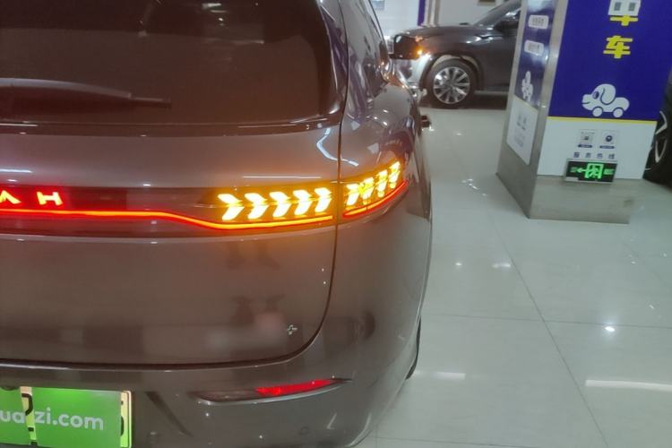 Used VOYAH FREE 2025 Model FREE+ Four-Wheel-Drive Qiankun Edition Right Rear Taillight