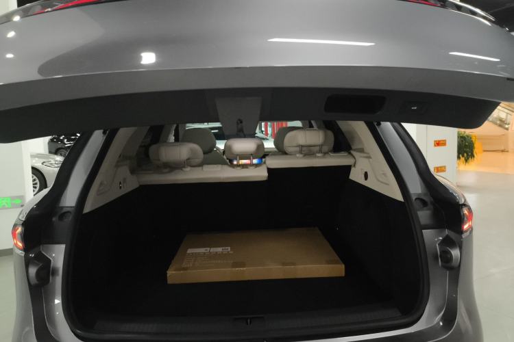 Used VOYAH FREE 2025 Model FREE+ Four-Wheel-Drive Qiankun Edition Trunk