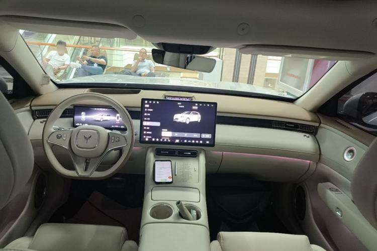 Used VOYAH FREE 2025 Model FREE+ Four-Wheel-Drive Qiankun Edition Center Console