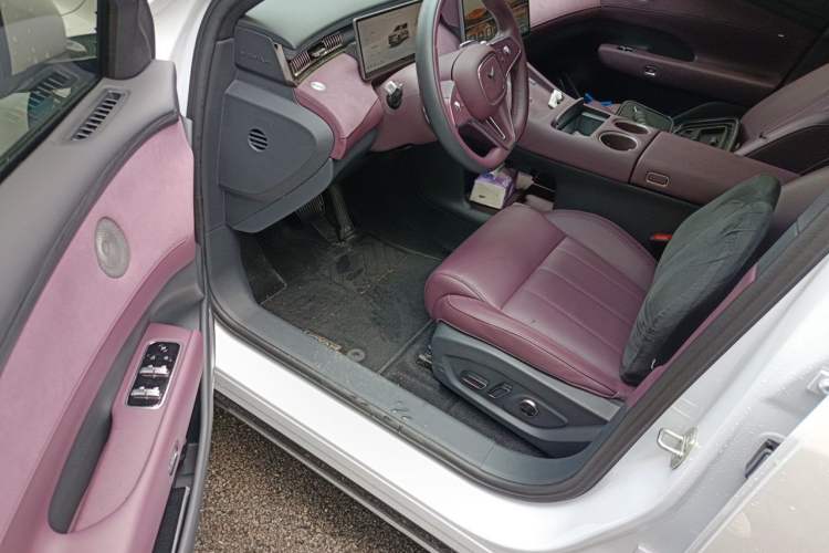 Used VOYAH FREE 2025 Model FREE+ Four-Wheel-Drive Qiankun Edition Driver Seat