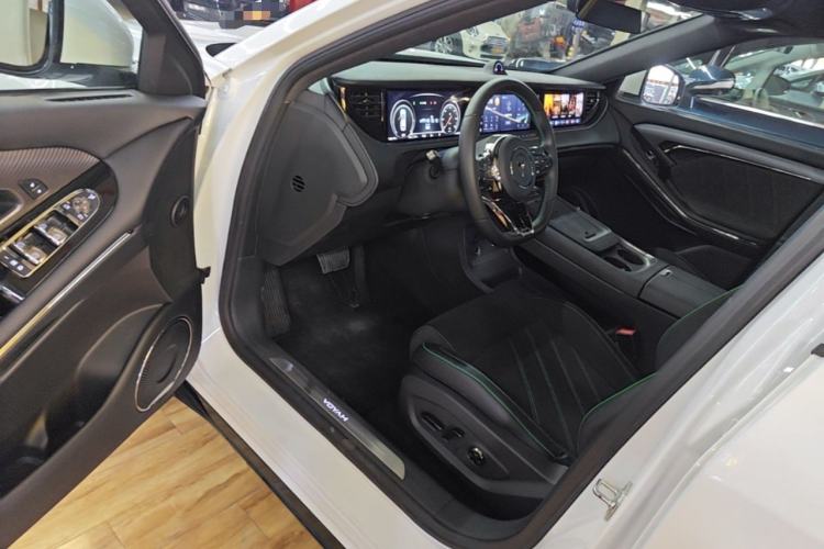 Used VOYAH FREE 2025 318 318 km Rear-Drive Touring Edition Driver Seat