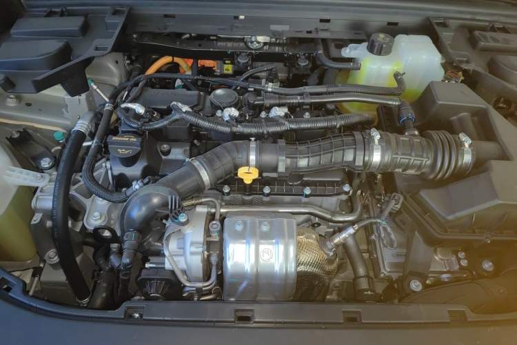 Used VOYAH FREE 2025 Model FREE+ Rear-Drive Qiankun Edition Engine Bay
