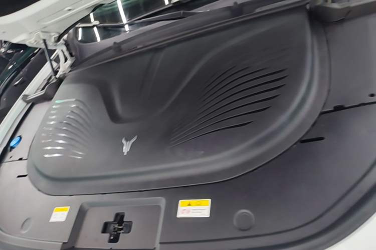 Used VOYAH FREE 2025 318 318 km Rear-Drive Touring Edition Engine Bay