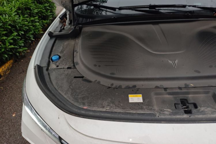 Used VOYAH FREE 2025 318 318 km Rear-Drive Touring Edition Engine Bay Right