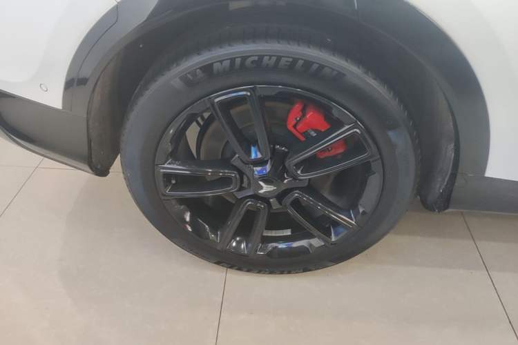 Used VOYAH FREE 2025 318 318 km Rear-Drive Touring Edition Exterior 5
