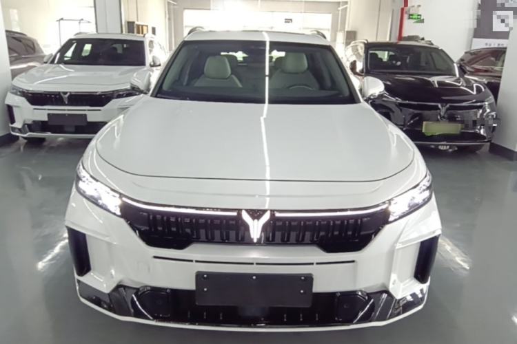 Used VOYAH FREE 2025 318 259 km All-Wheel-Drive Exploration Edition Front
