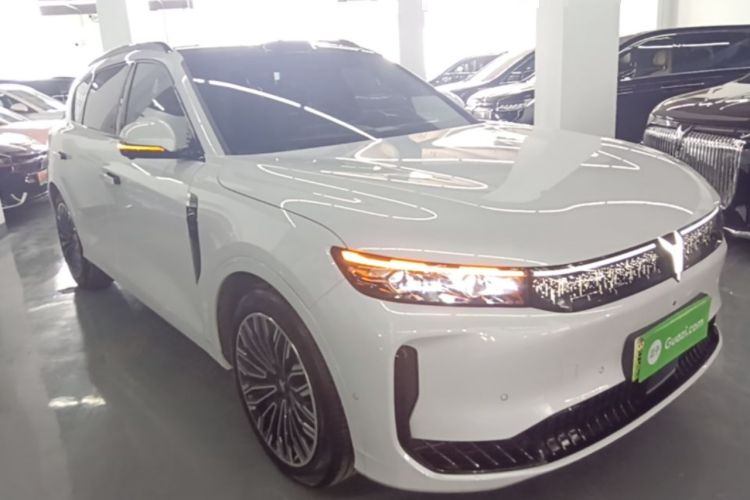 Used VOYAH FREE 2025 Model FREE+ Four-Wheel-Drive Qiankun Edition Front Right 45 Deg