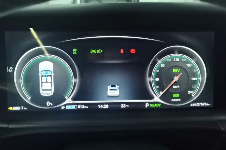 Used VOYAH FREE 2025 318 259 km All-Wheel-Drive Exploration Edition Instrument Cluster