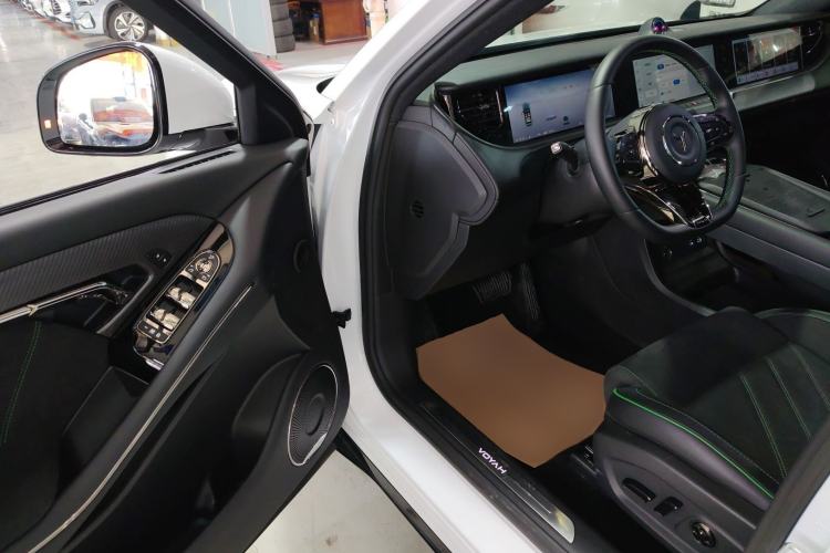 Used VOYAH FREE 2025 318 318 km Rear-Drive Touring Edition Interior 3