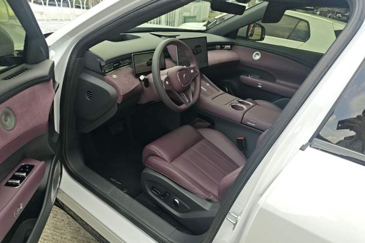 Used VOYAH FREE 2025 Model FREE+ Rear-Drive Qiankun Edition Left Front Seat
