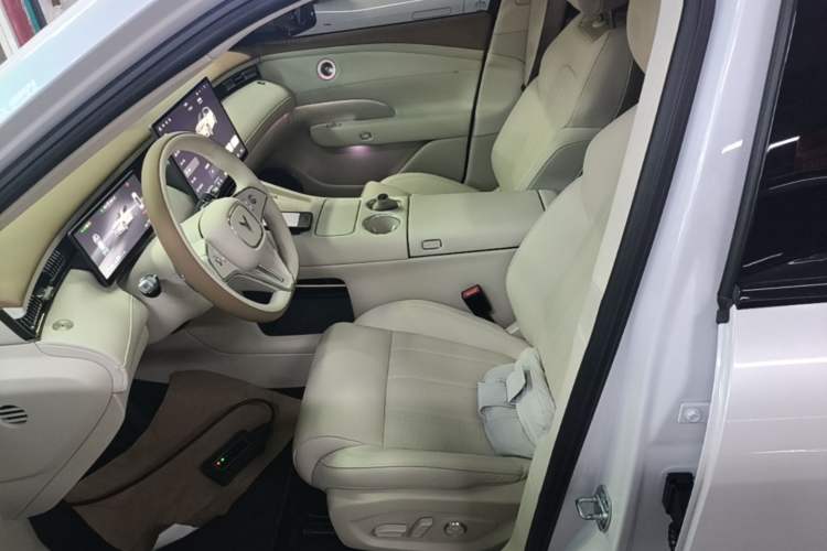 Used VOYAH FREE 2025 Model FREE+ Four-Wheel-Drive Qiankun Edition Left Front Seat