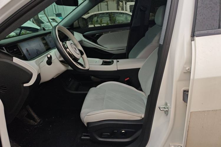 Used VOYAH FREE 2025 318 318 km Rear-Drive Touring Edition Left Front Seat