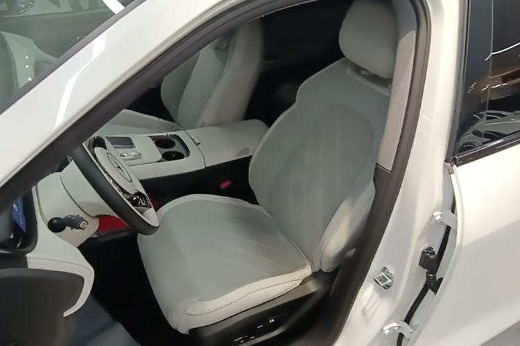 Used VOYAH FREE 2025 318 318 km Rear-Drive Touring Edition Left Front Seat
