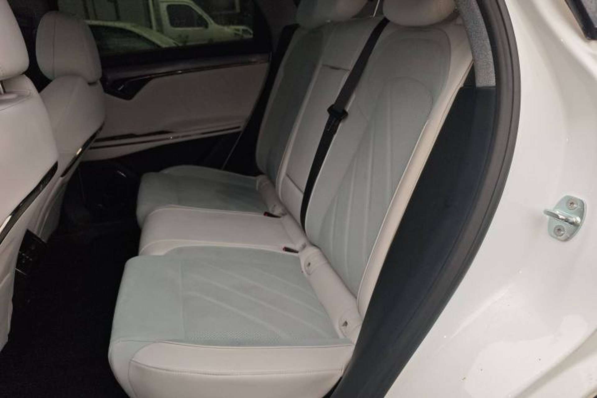 Used VOYAH FREE 2025 318 318 km Rear-Drive Touring Edition Left Rear Seat
