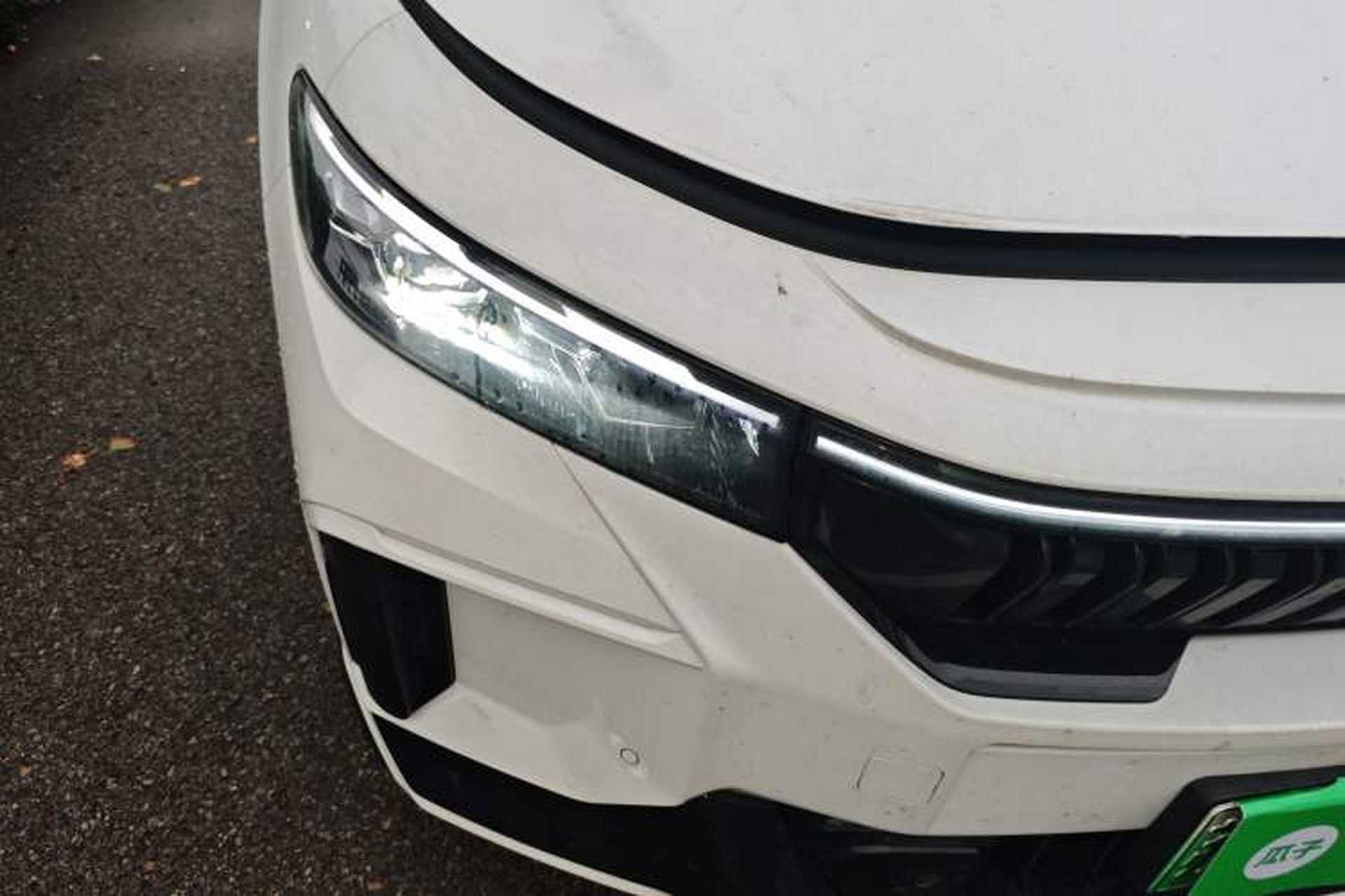 Used VOYAH FREE 2025 318 318 km Rear-Drive Touring Edition Right Front Headlight