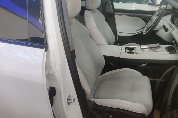 Used VOYAH FREE 2025 318 318 km Rear-Drive Touring Edition Right Front Seat