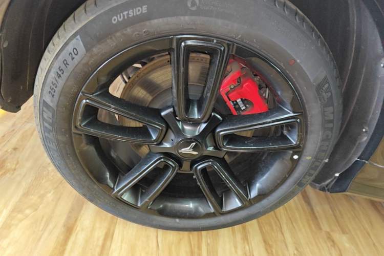 Used VOYAH FREE 2025 318 318 km Rear-Drive Touring Edition Right Rear Wheel Hub