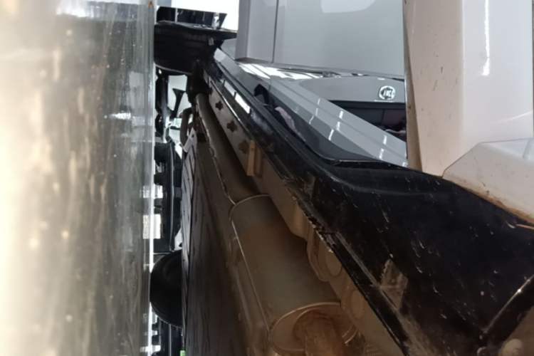Used VOYAH FREE 2025 Model FREE+ Four-Wheel-Drive Qiankun Edition Right Side Sill