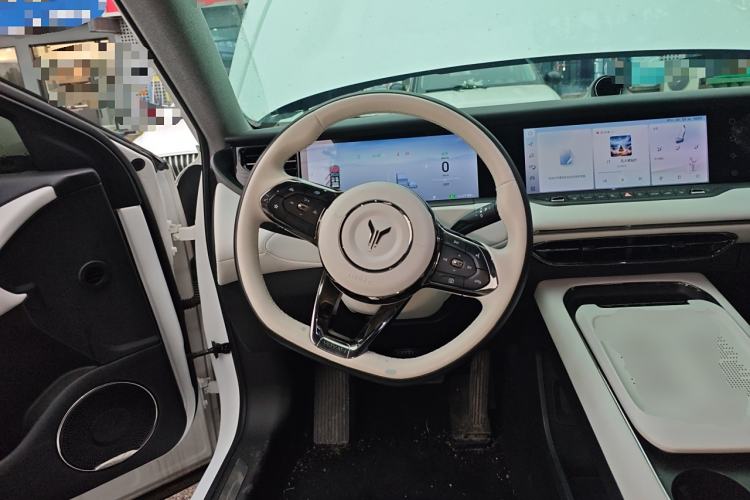 Used VOYAH FREE 2025 318 318 km Rear-Drive Touring Edition Steering Wheel